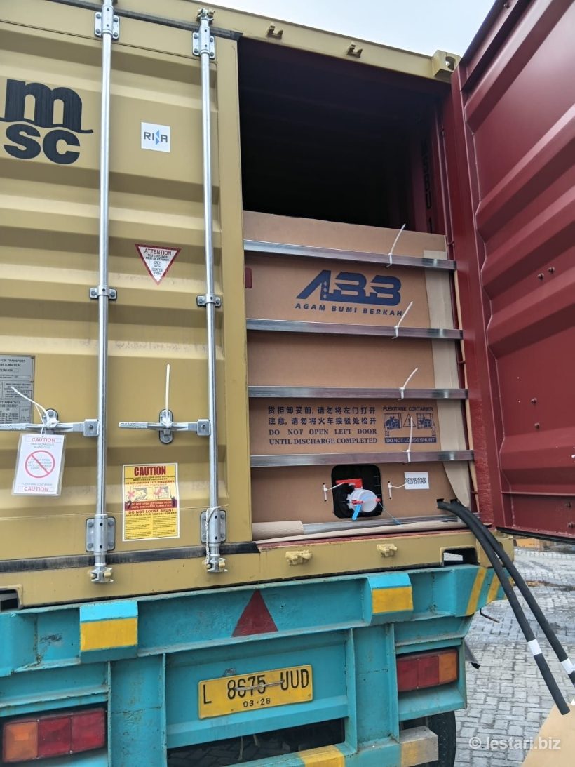 Flexitank container sealed for shipment